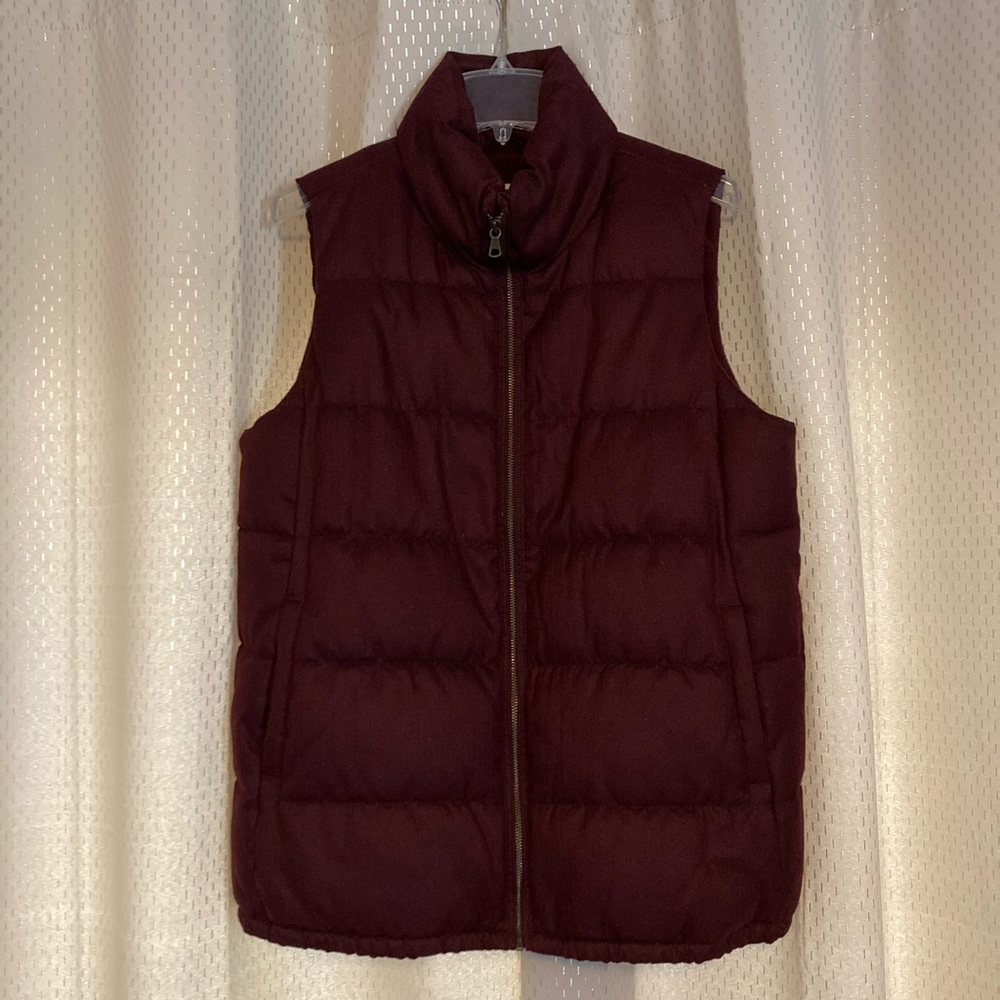 Maternity puff vest